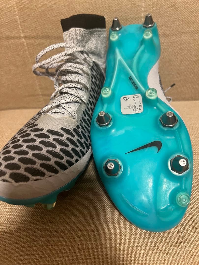 Nike サッカーシューズ スパイク ACCテクノロジー ハイカット グレー/青