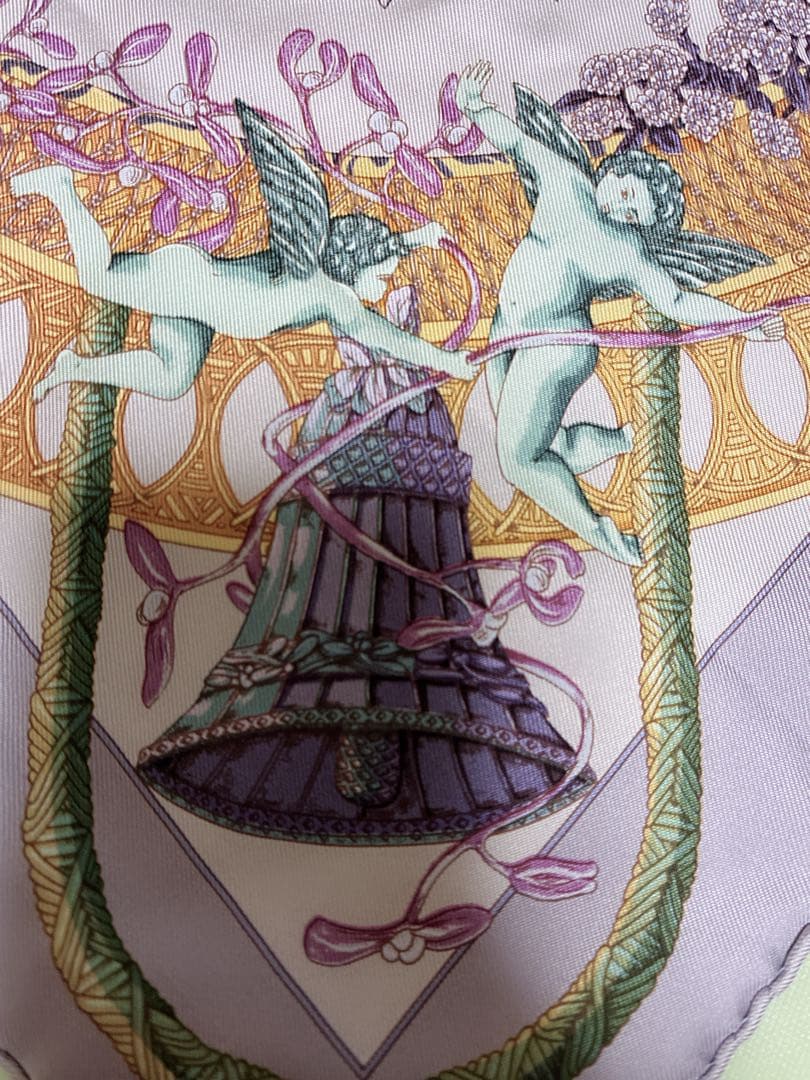 HERMES シルクスカーフ 花と天使柄　カレ42