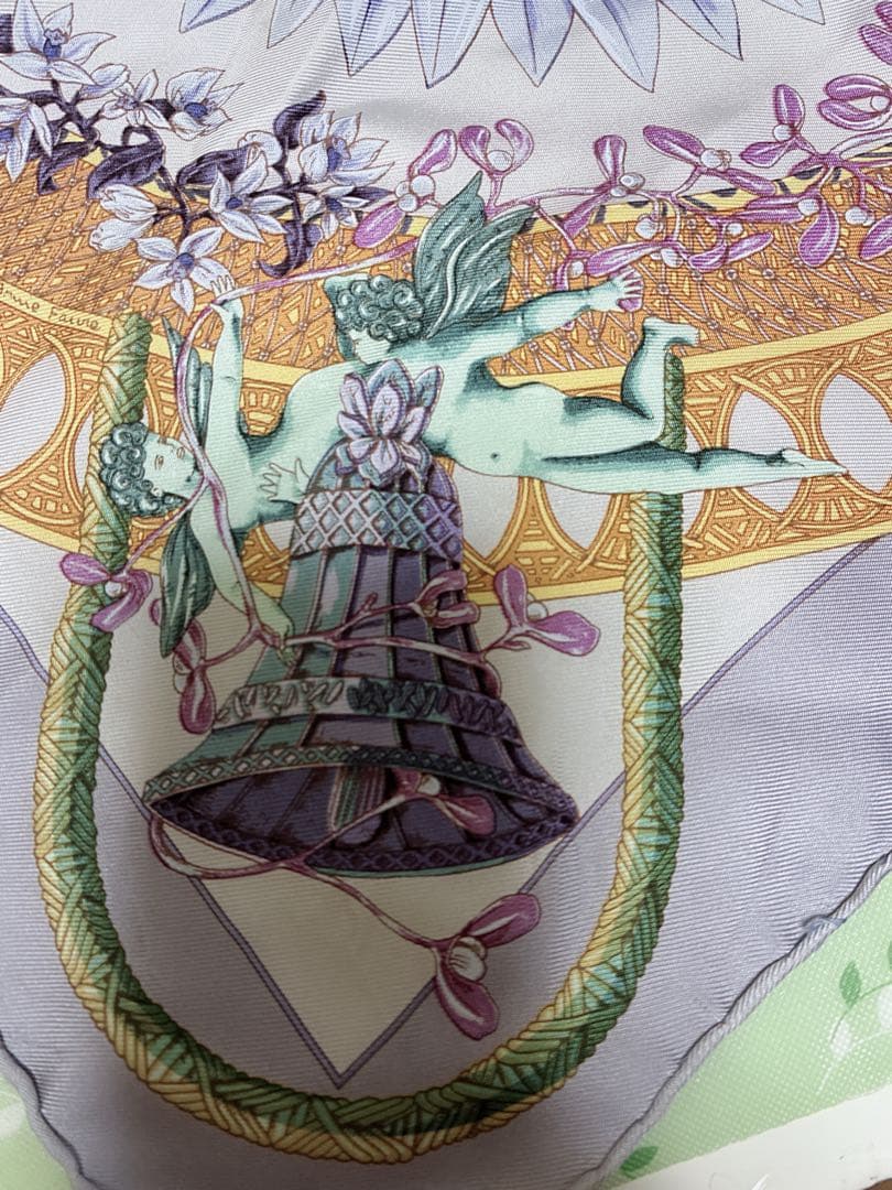 HERMES シルクスカーフ 花と天使柄　カレ42