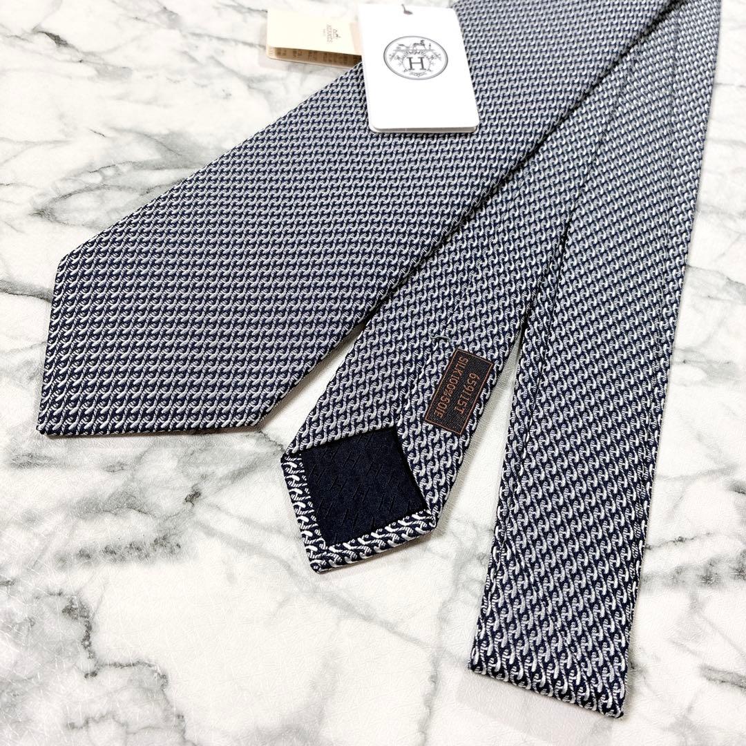 ✨プレゼント用対応✨未使用タグ付箱付き✨HERMES ファソネ　H柄 ネクタイ