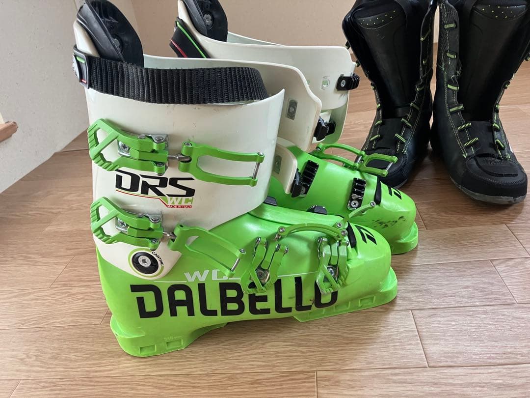 【週末限定値下げ】ダルベロ　スキーブーツ　DRS WC 27/27.5 130