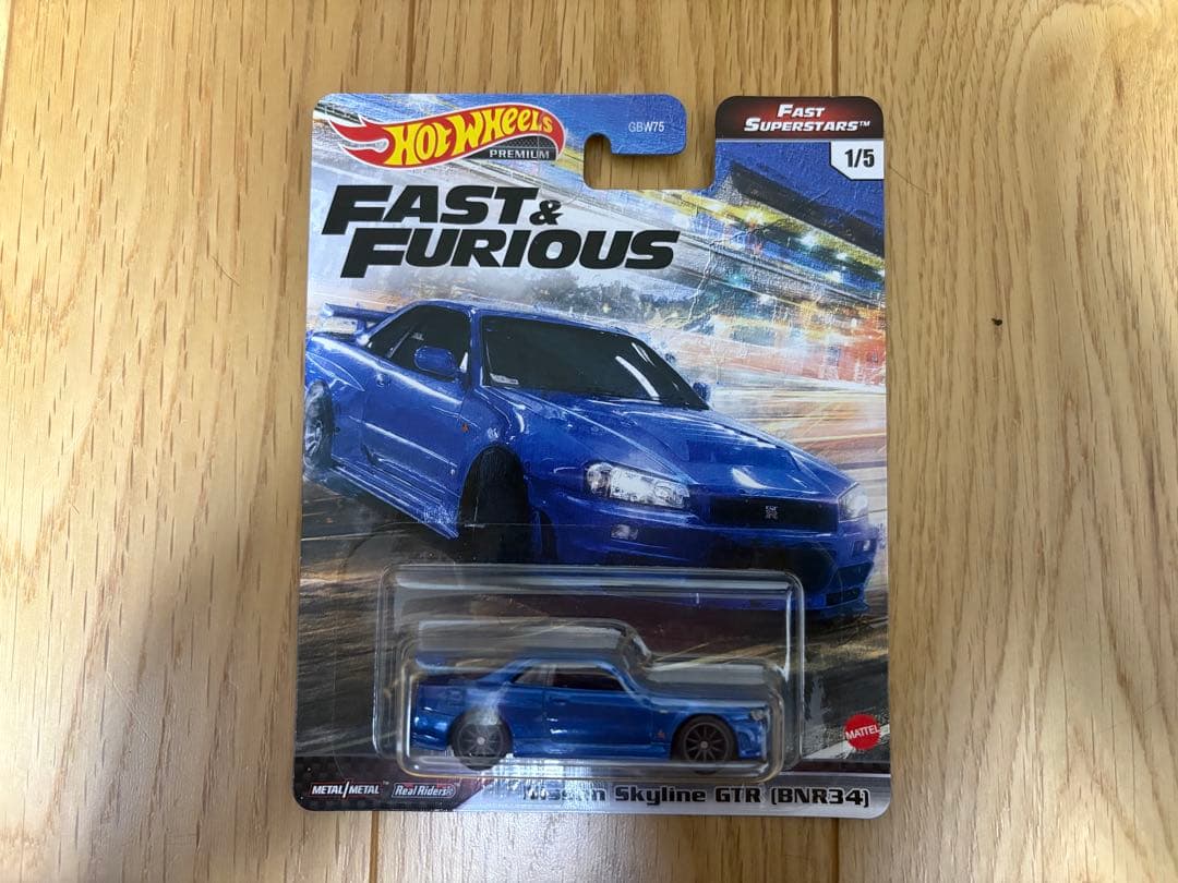 【最終値下げ】ホットウィール 日産 スカイライン GT-R R34 2種セット