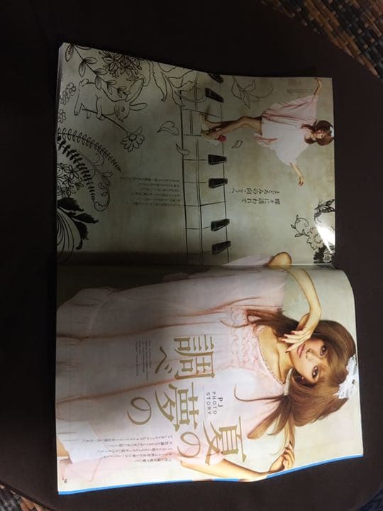 ピーチジョン 2011 ローラ 道端アンジェリカ 希少