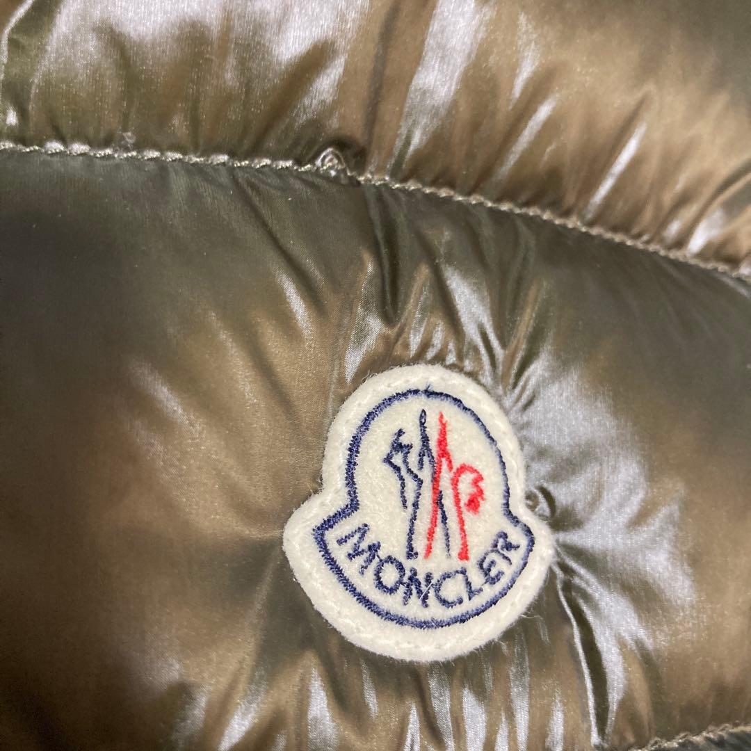 Moncler モンクレール gui ダウンベスト カーキ サイズ2