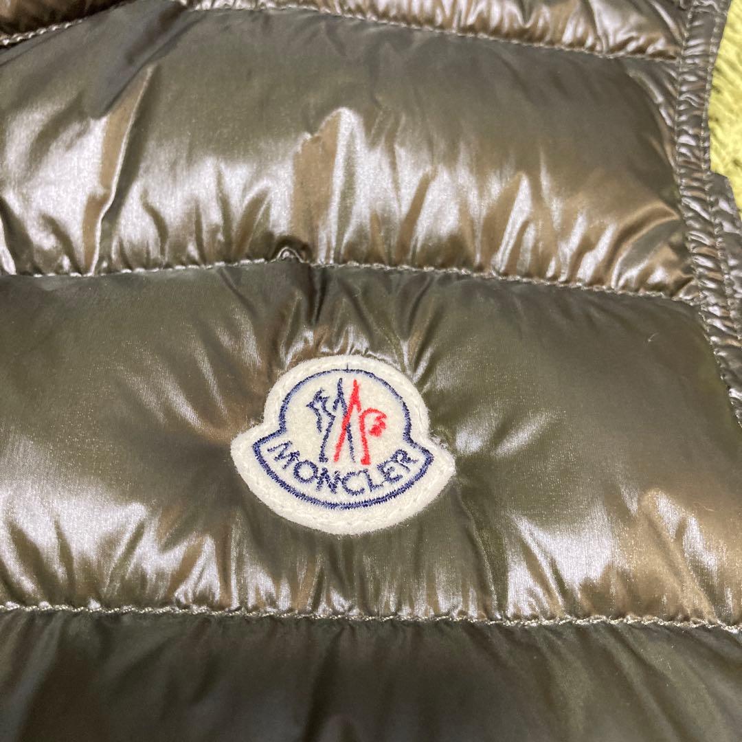 Moncler モンクレール gui ダウンベスト カーキ サイズ2