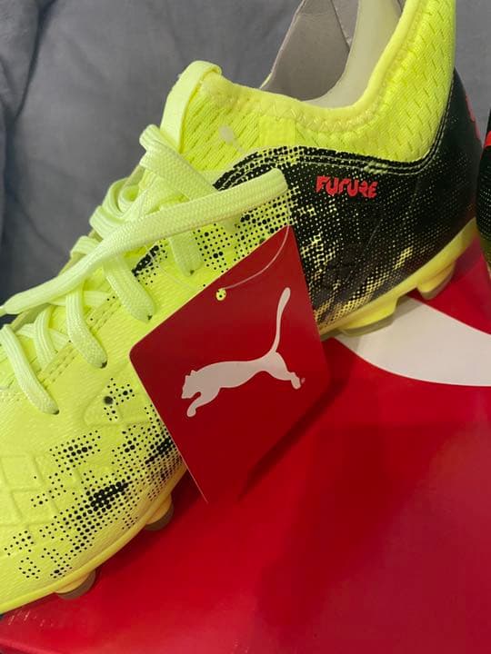 新品未使用品　puma プーマ　サッカー　スパイク　26.0cm イエロー