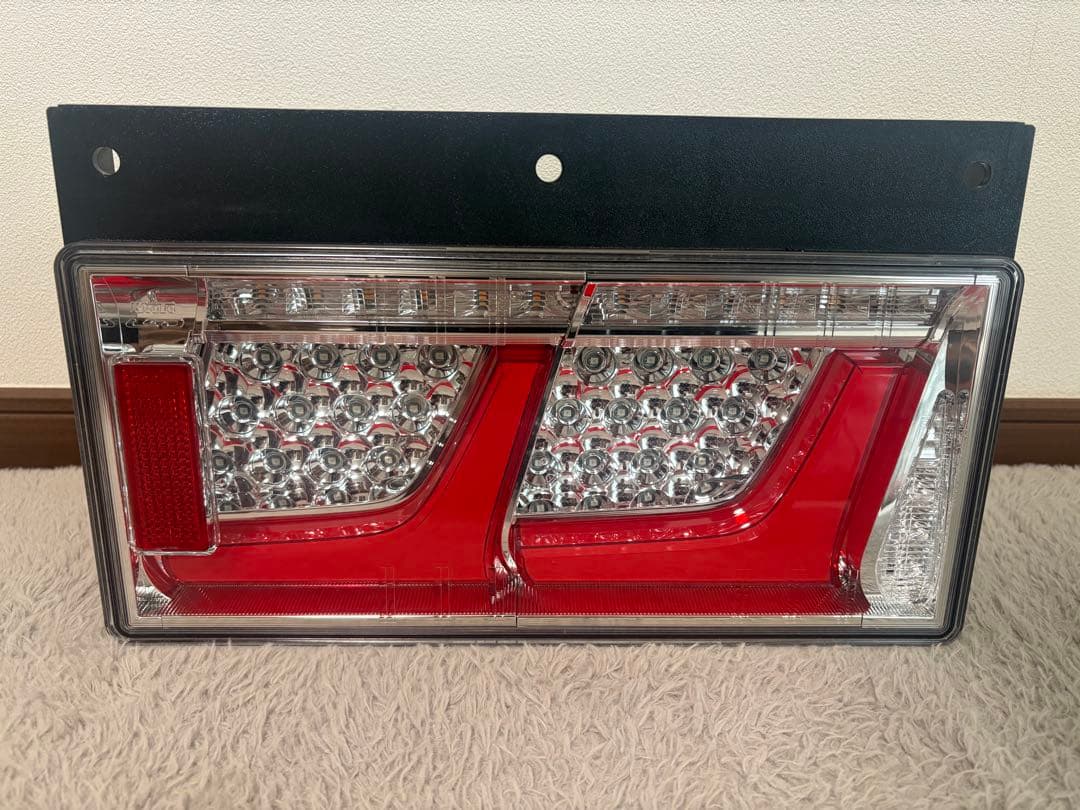 小糸 KOITO LED テールランプ 左右セット 2連シーケンシャルターン