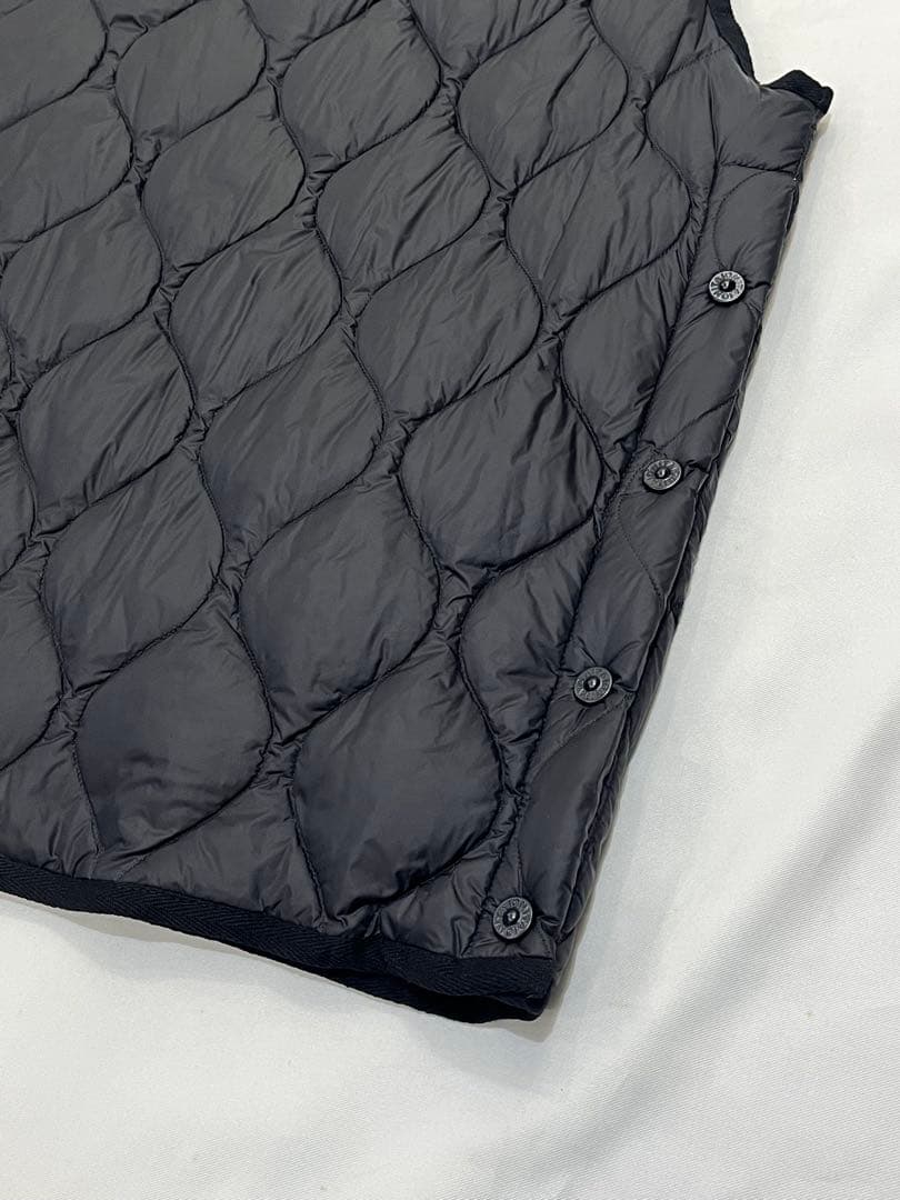 ラスト1点 新品未使用　TAION タイオン　ダウンベスト　size XL
