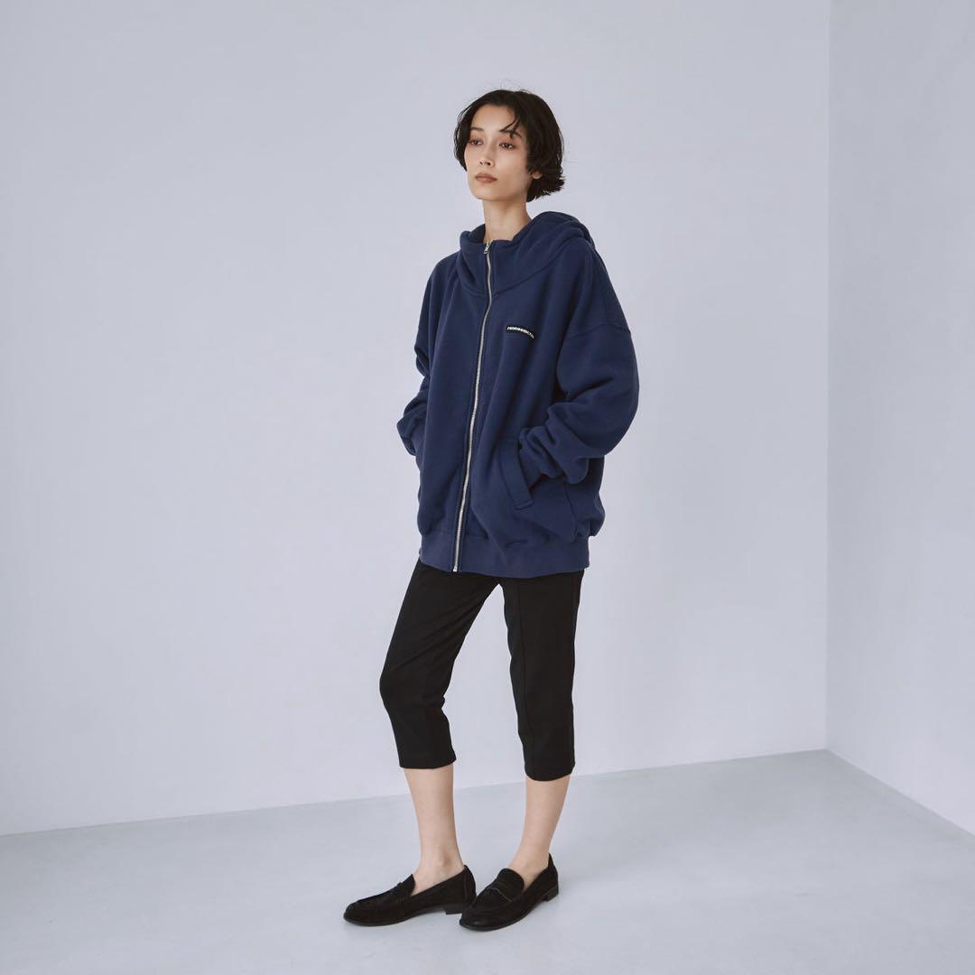 Mini Logo Volume Sweat Zipフーディー
