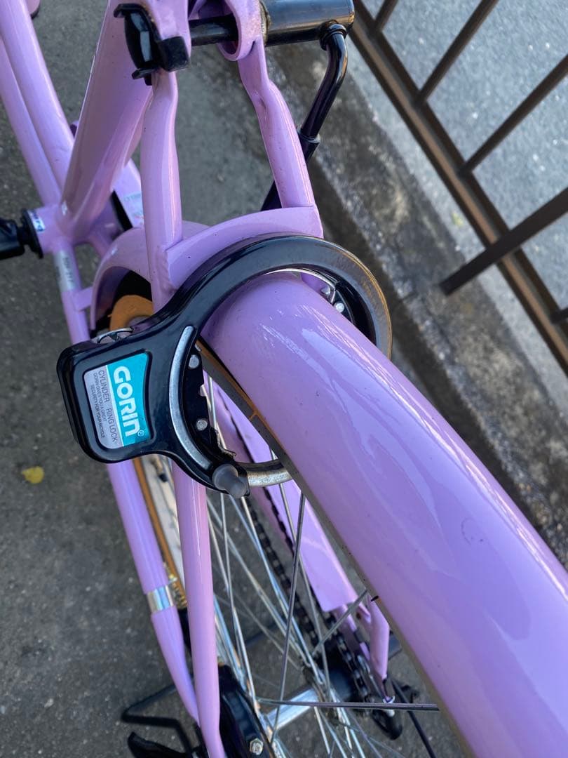 ほぼ新品 自転車 ピンク色