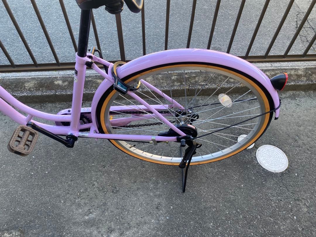 ほぼ新品 自転車 ピンク色