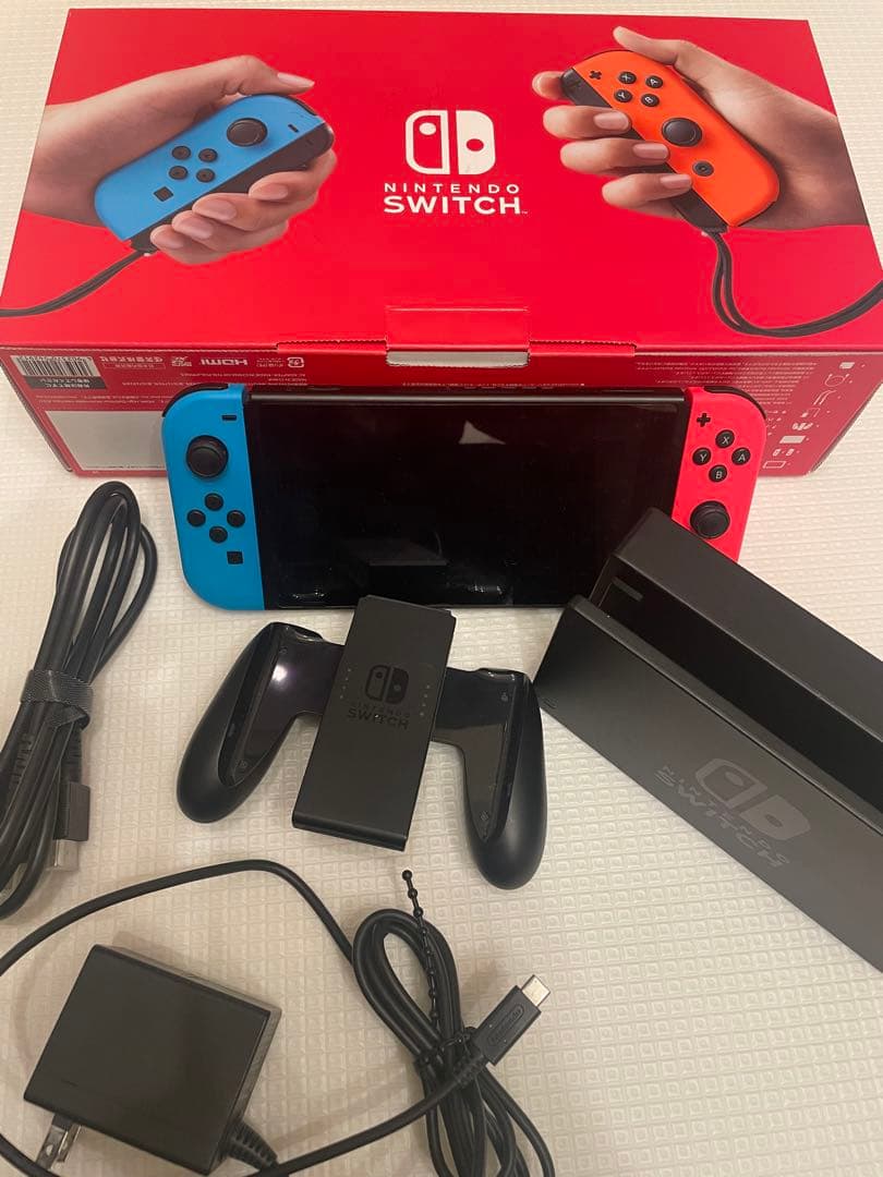 【ううう】Nintendo Switch 青と赤のJoy-Con付き