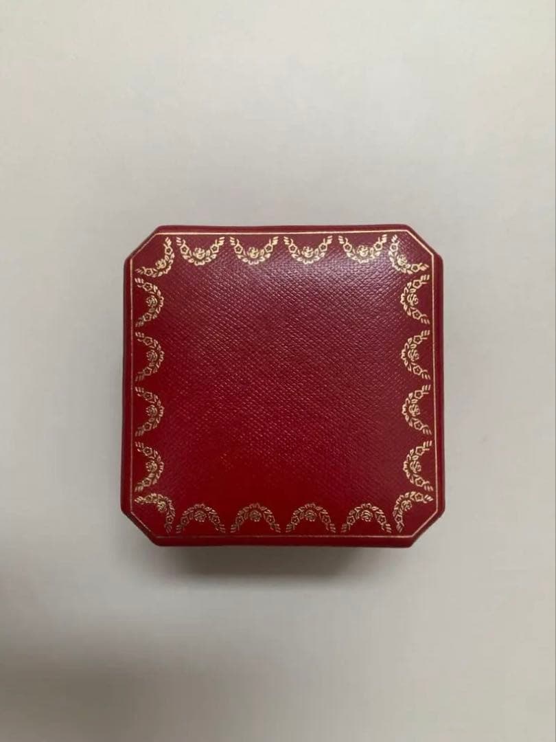 【極美品】カルティエリングケース　ショッパー付き