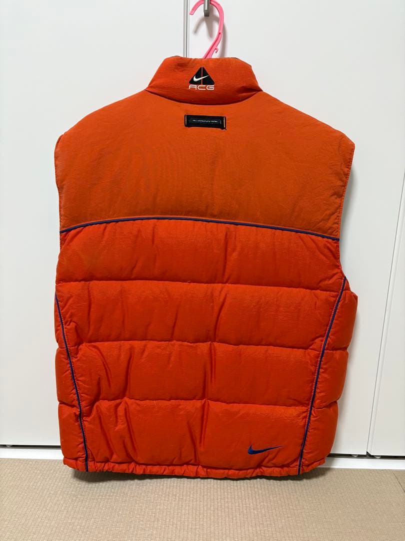美品 ACG ダウンベスト オレンジ Lサイズ