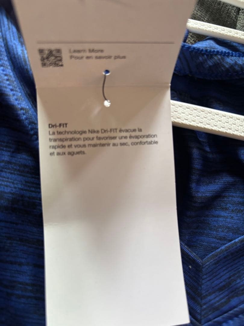 ナイキ　ドジャース VネックTシャツ　Mサイズ　レディース