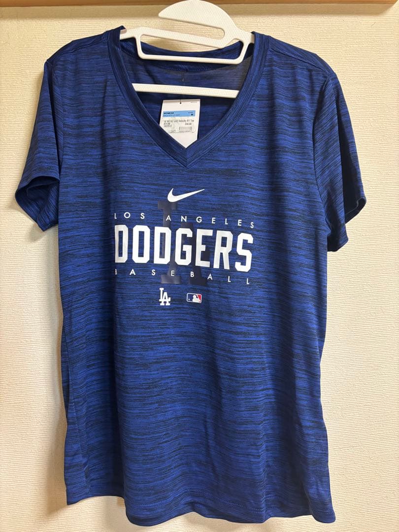 ナイキ　ドジャース VネックTシャツ　Mサイズ　レディース
