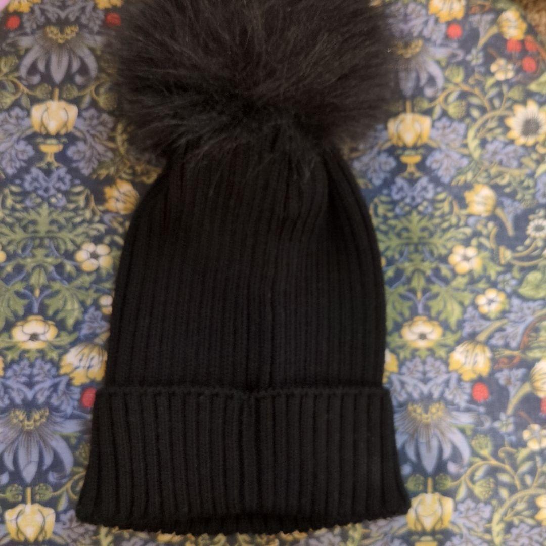 未使用＊MONCLER KIDS ポンポン付きニット帽 ブラック　レディース