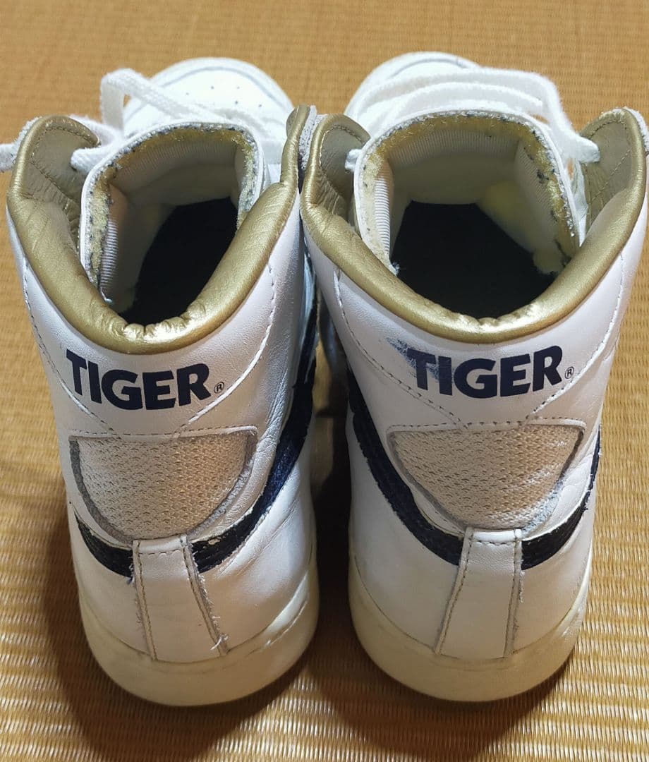 ASICS TIGER ハイカット バスケットシューズ【26cm】