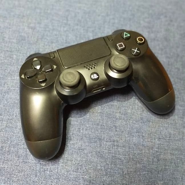 SONY PlayStation4 本体　CUH-1100A