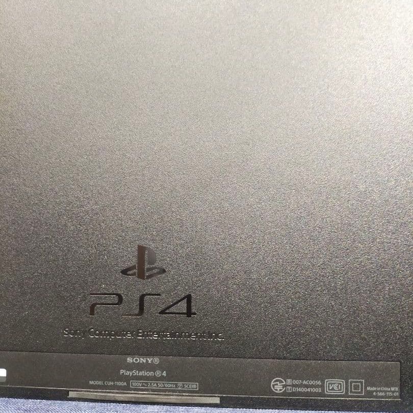 SONY PlayStation4 本体　CUH-1100A