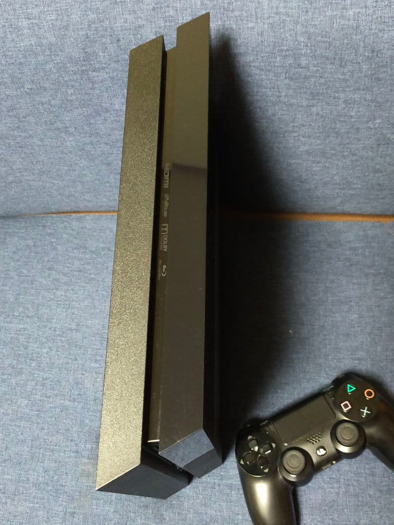 SONY PlayStation4 本体　CUH-1100A