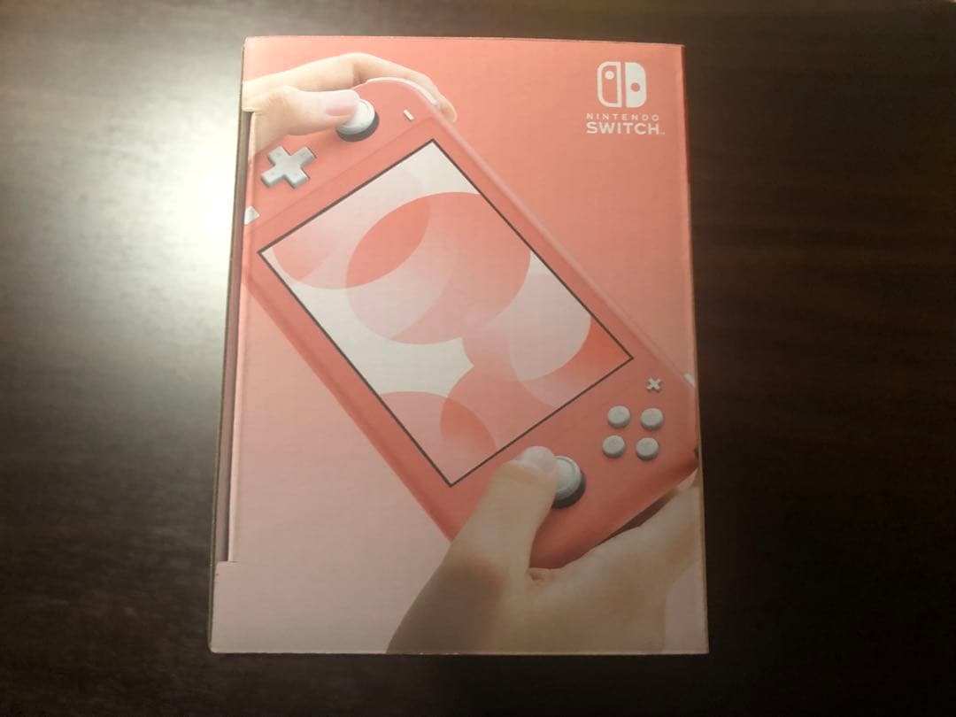 【新品未開封】NintendoSwitchライト　コーラル　極美品