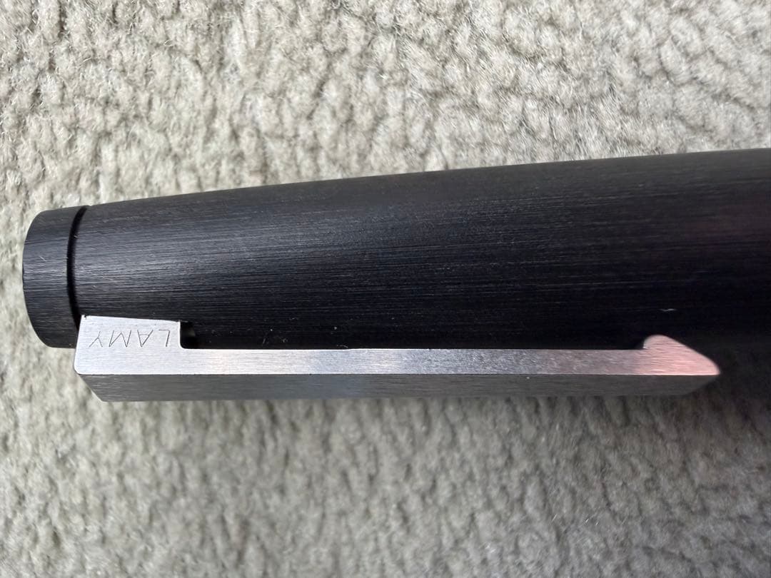 K*u様 【中古美品】LAMY（ラミー）2000 万年筆 EFニブ