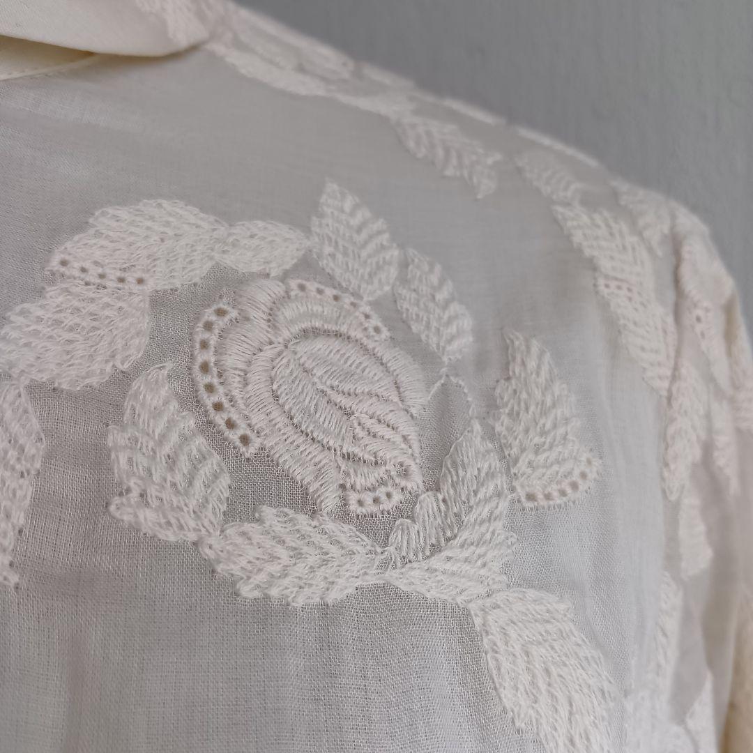 日本製 コットンハウスアヤ 総刺繍シャツ