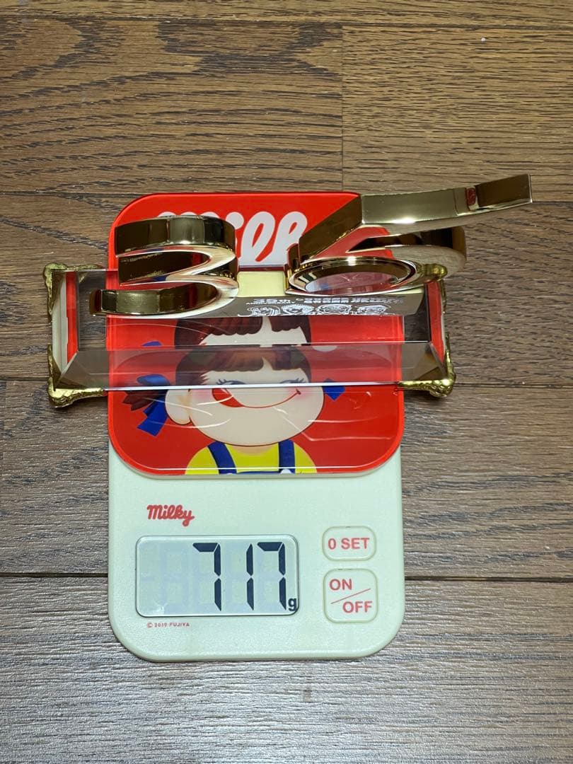 こち亀35周年金ぴか時計