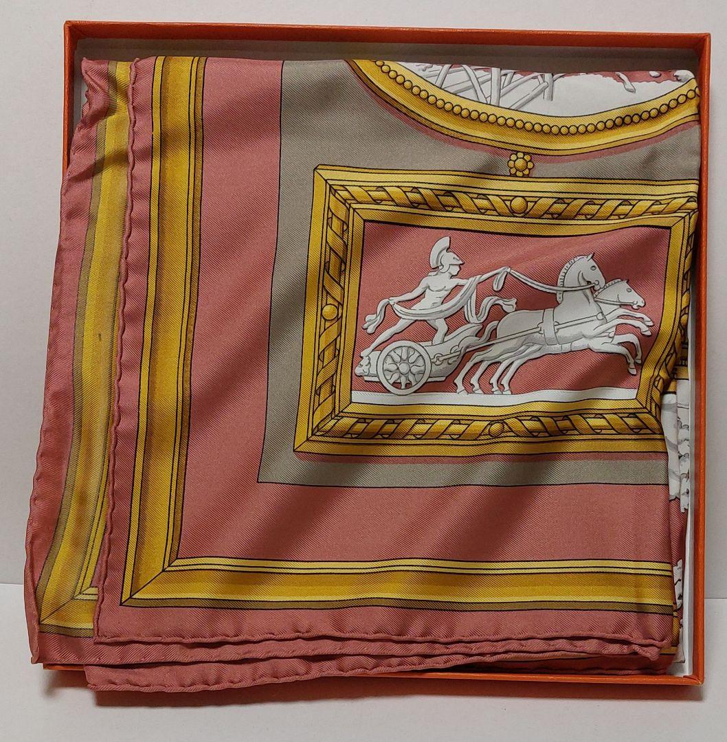 HERMES シルクスカーフ ピンク・ベージュ