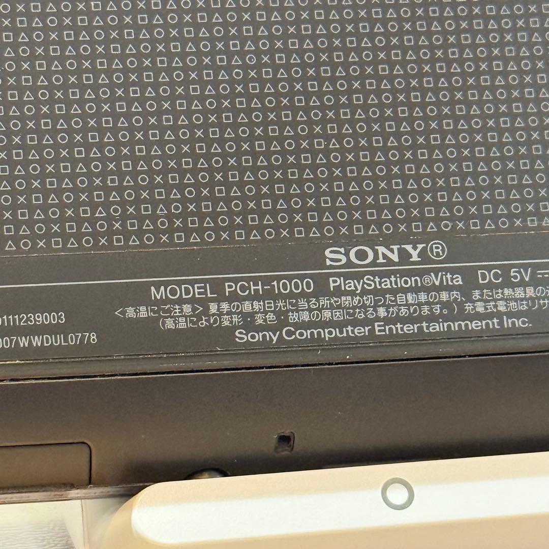 4-325 PSVITA PCH-1000 クリスタル・ブラック
