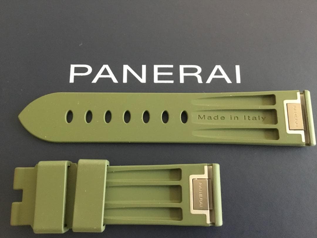 PANERAI オリーブグリーン ラバーベルト