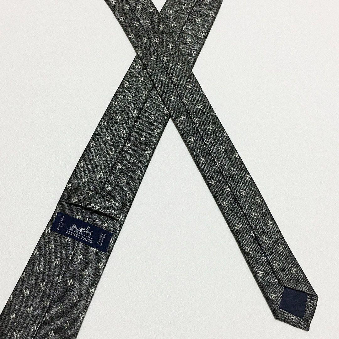 未使用級 エルメス HERMES ネクタイ シルク100% グレー H柄