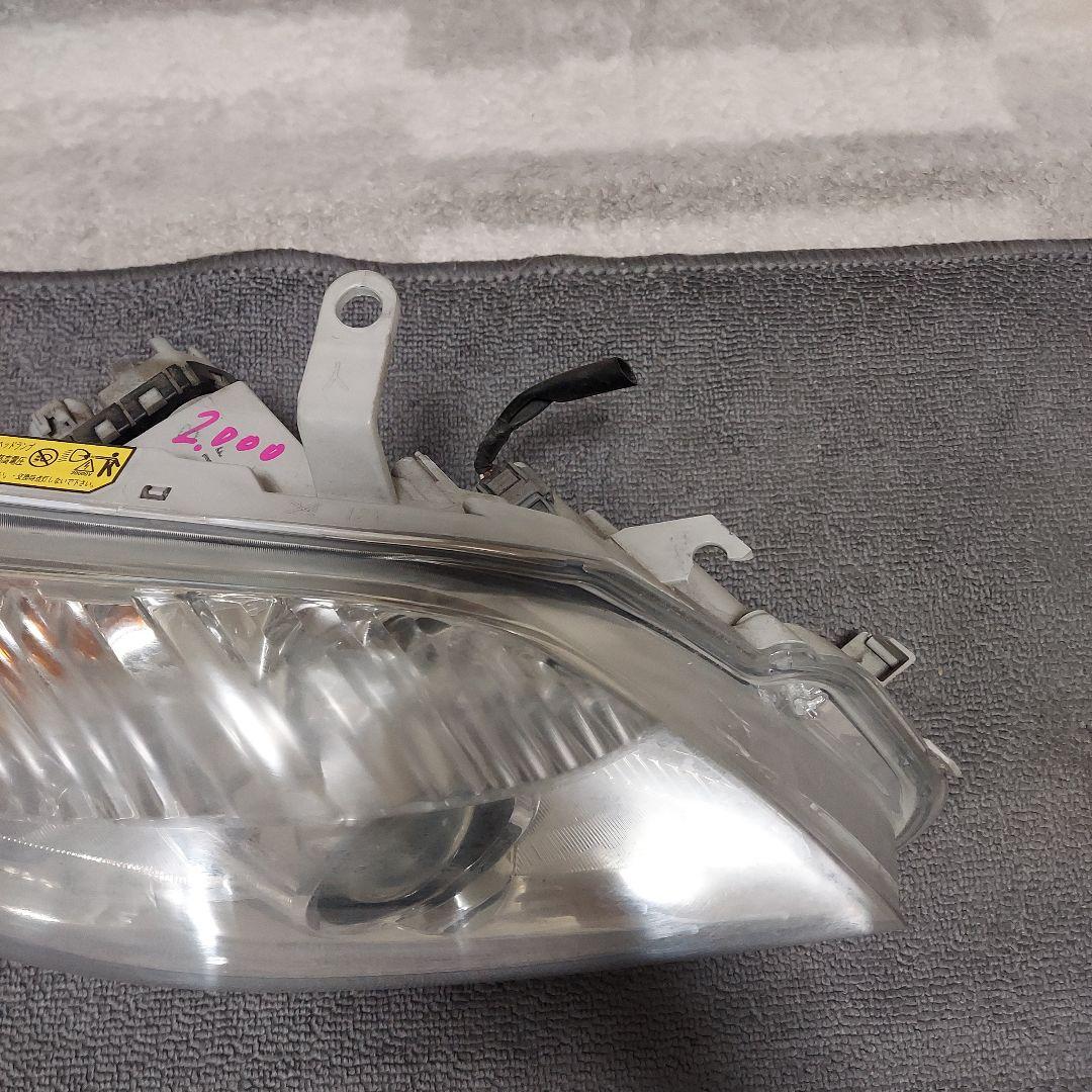 トヨタ 純正 ZNE141G フィルダー HID ヘッドライト 12-526