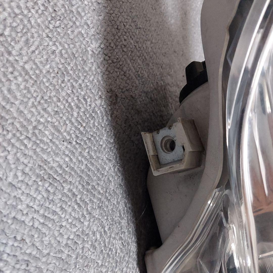 トヨタ 純正 ZNE141G フィルダー HID ヘッドライト 12-526