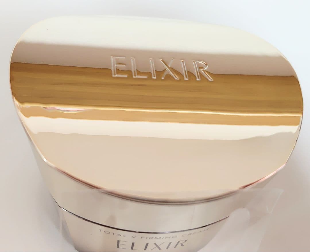 エリクシール　トータルVファーミングクリーム本体