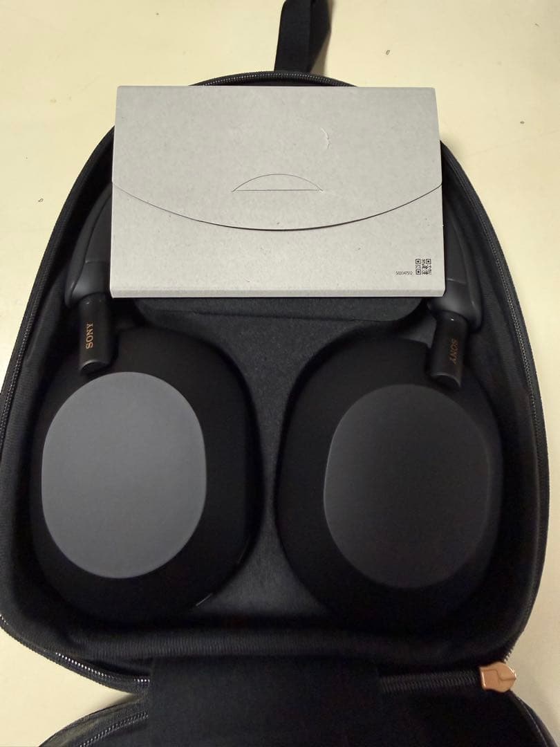 SONY ワイヤレスヘッドホン WH-1000XM5 ノイズキャンセリング