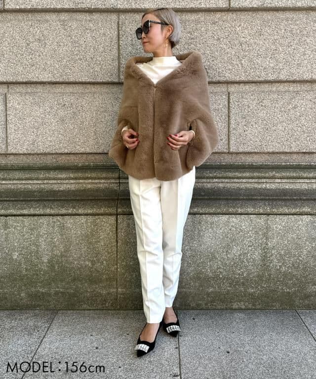 JENNE リッチボリュームファーケープ新品未使用タグつき　柴犬カラー