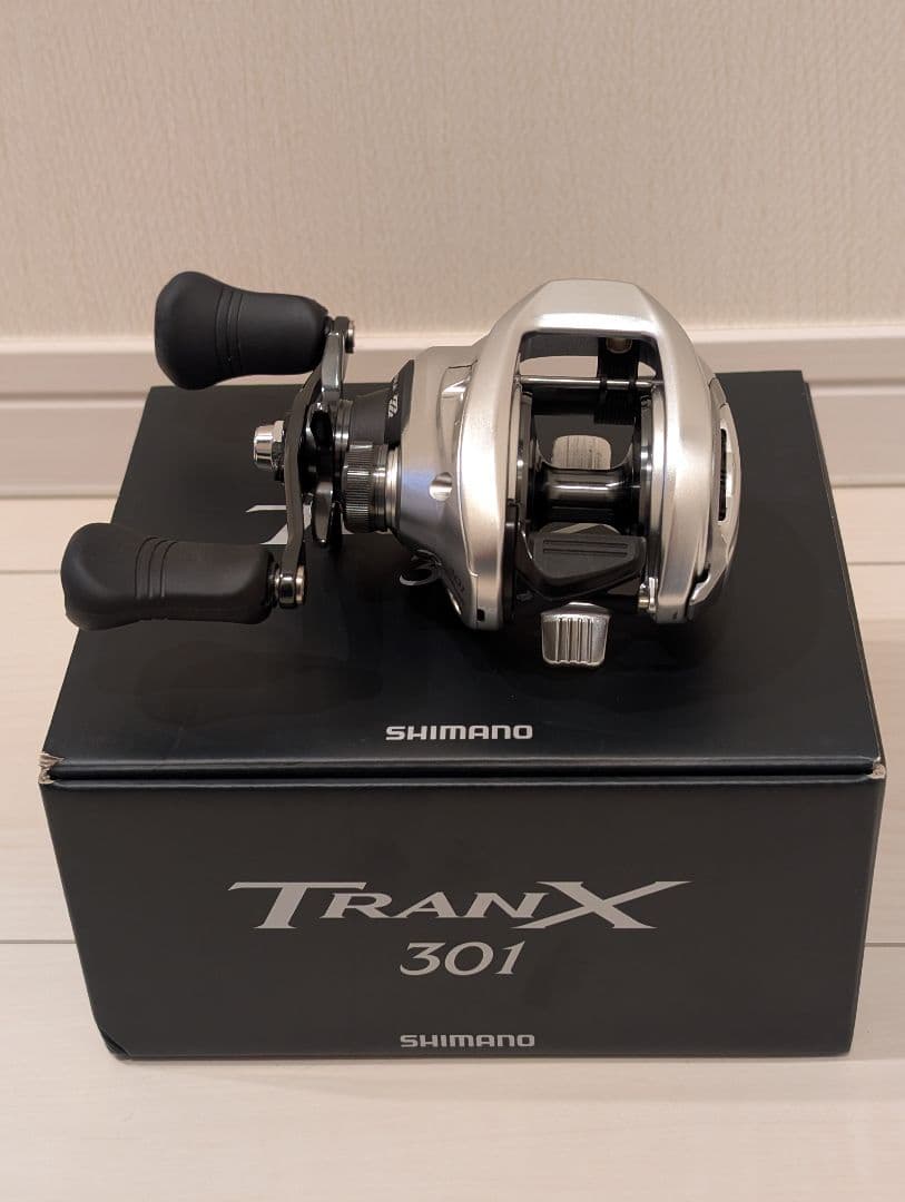 SHIMANO TRANX 301 ベイトリール