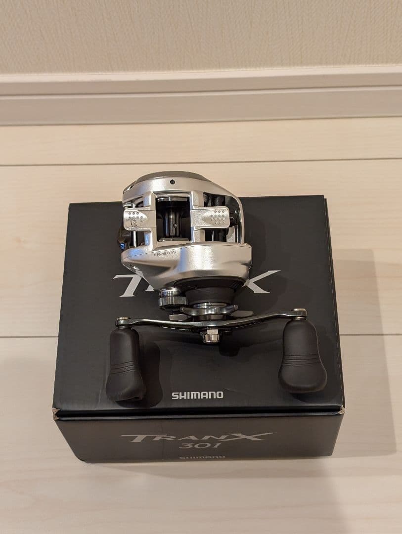 SHIMANO TRANX 301 ベイトリール