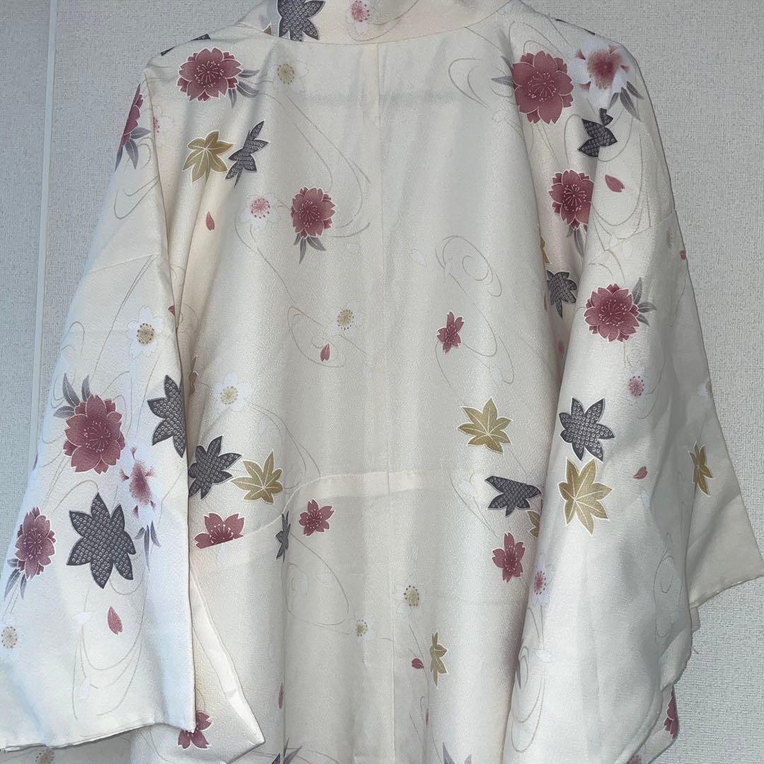 【美品】【最終価格】レディース着物　白　花模様　着物のみ