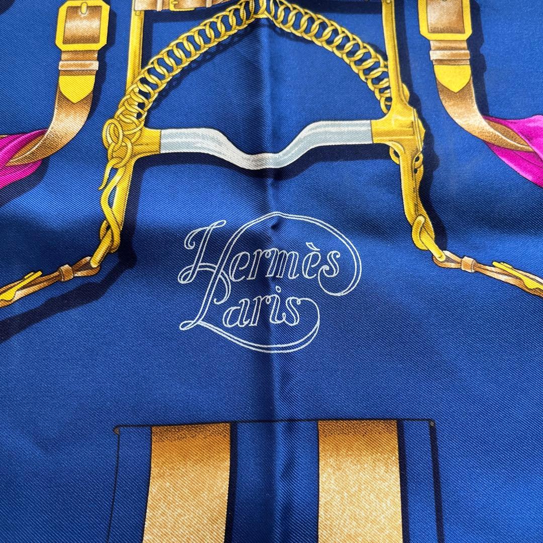 Hermès シルクスカーフ