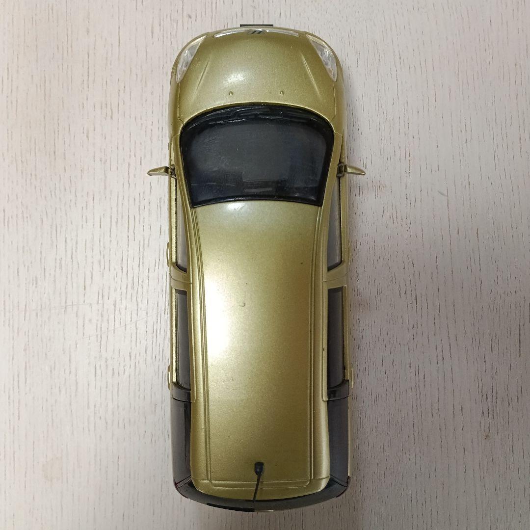 トヨタWish、ゴールド ミニカー 約1/18スケール