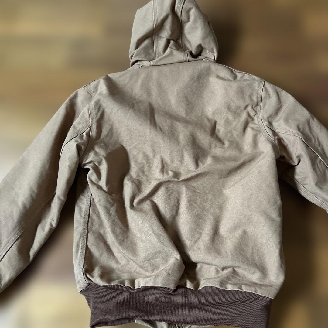 Carhartt ベージュ アクティブジャケット