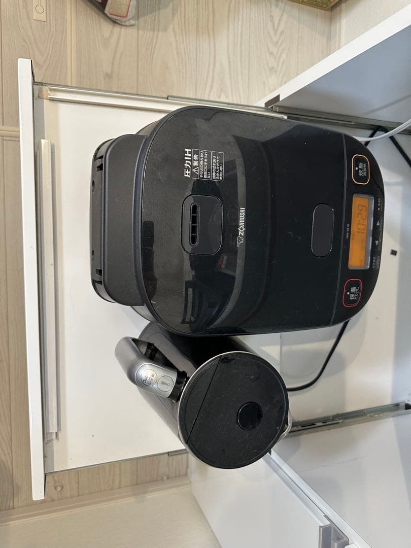 【送料込・最終値下】高機能キッチンボード 幅90cm ホワイト（MOISS採用）