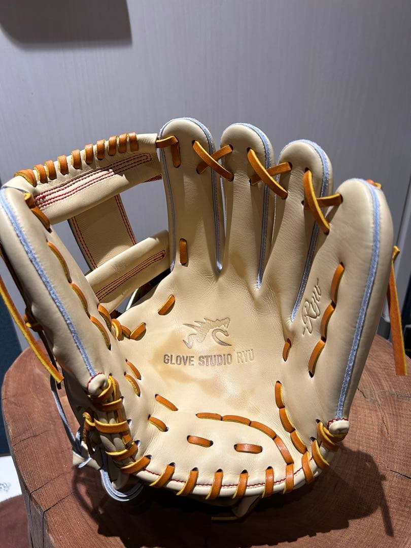 ryu 限定モデル　硬式内野用グローブ（新品）