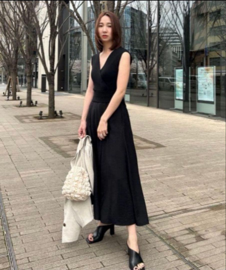 【一度のみ着用・美品】フレイアイディ　カシュクールリブニットコンビワンピース