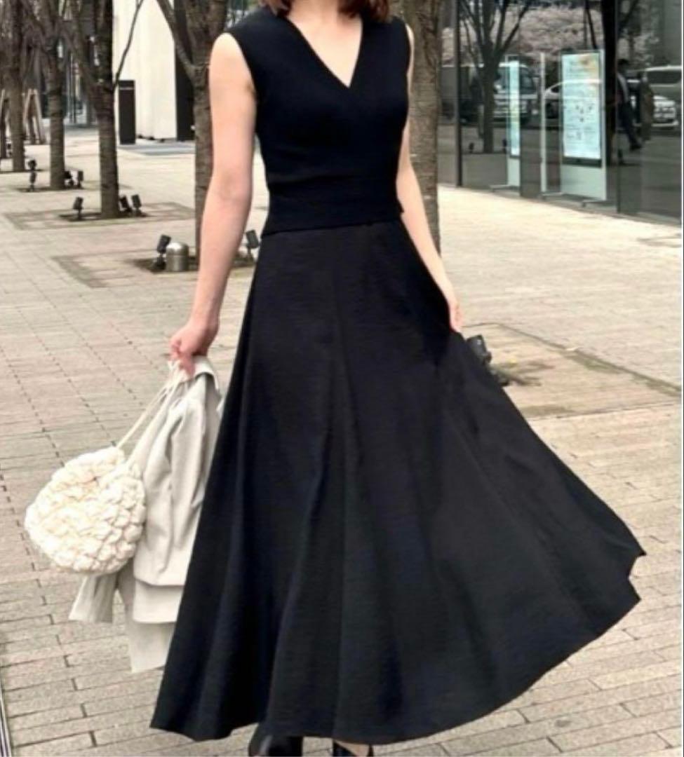 【一度のみ着用・美品】フレイアイディ　カシュクールリブニットコンビワンピース
