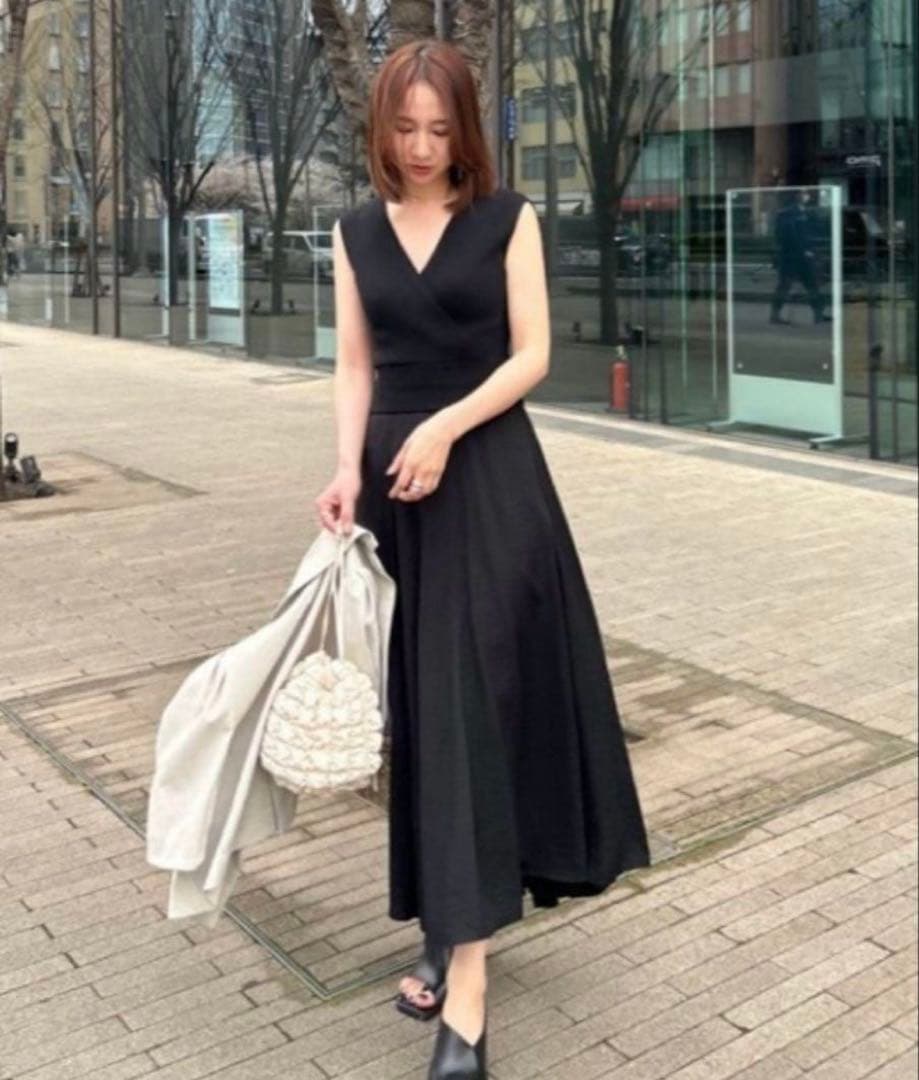【一度のみ着用・美品】フレイアイディ　カシュクールリブニットコンビワンピース