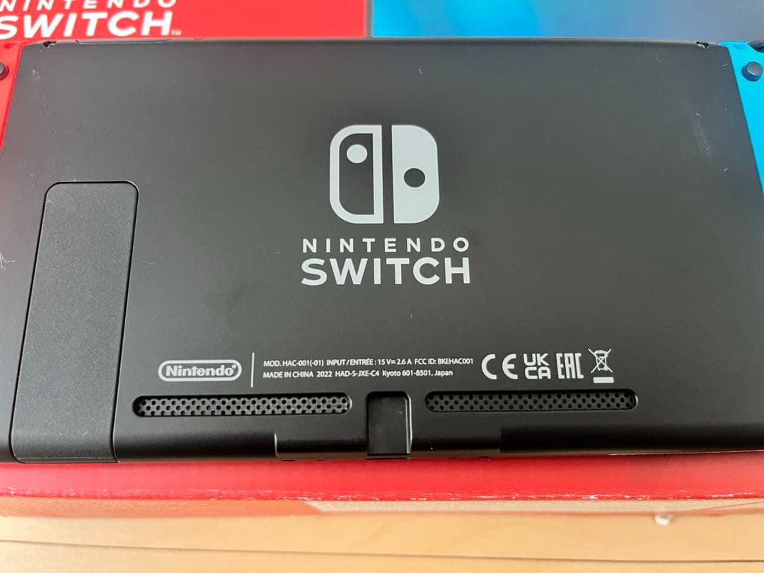 【美品】Nintendo Switch ネオンブルー/ネオンレッド 本体
